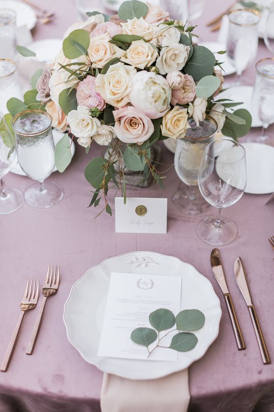 Chic and Romanic Mauve Wedding Color Ideas for 2018 Wedding