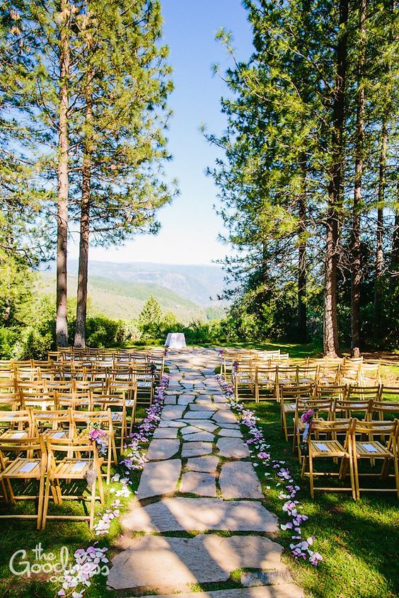 16 Stunning Outdoor Wedding Venues of 2018