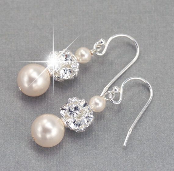 Statement Earrings For Your Wedding Day!