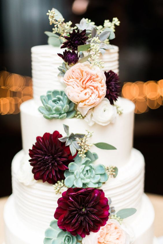 Burgundy-Wedding-Color-Theme-Ideas-To-Try