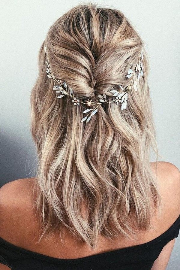24 Medium Length Wedding Hairstyles For 2022 Mrs To Be 24 Medium Length Wedding Hairstyles For 2022 Mrs To Be