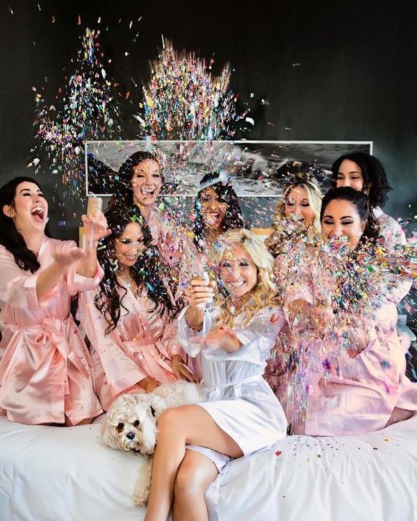 Must Have Wedding Photos with Bridesmaids