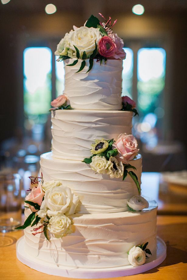 Chic and Elegant Wedding Cake Ideas We are Obsessed with