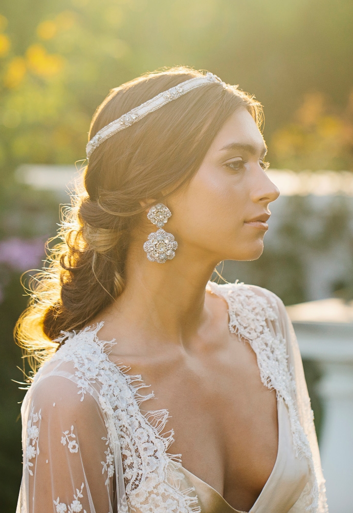 Eye-catching Statement Bridal Earrings That Wow