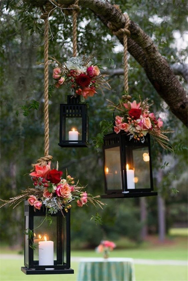 Stunning Lantern Wedding Decorations on a Budget